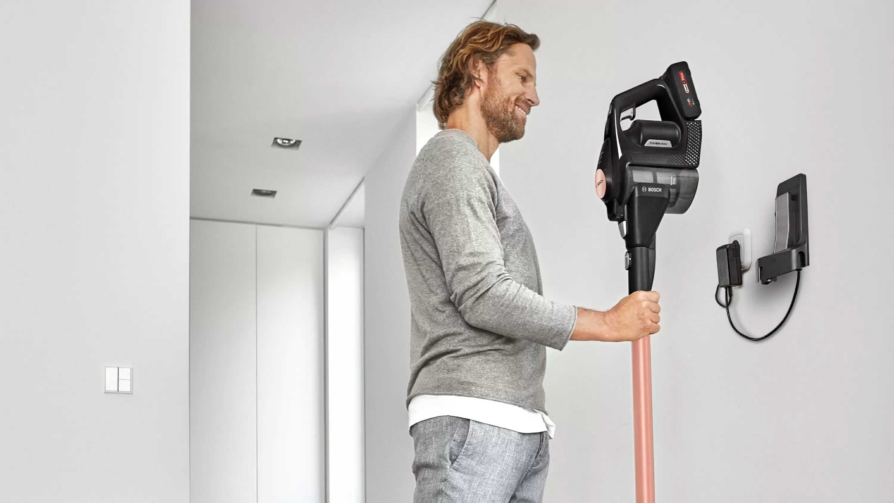 Štapni usisivač na baterije Unlimited 8 Gen 2 BCS8214PRQ, ProParquet