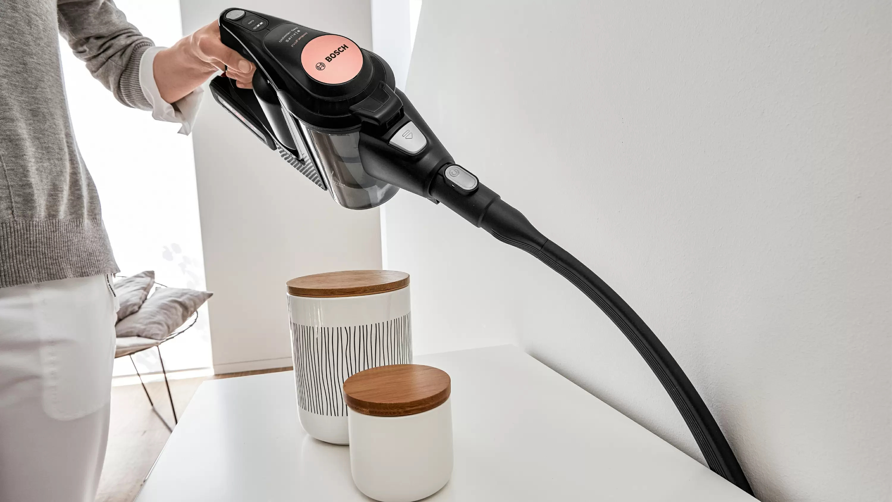 Štapni usisivač na baterije Unlimited 8 Gen 2 BCS8214PRQ, ProParquet