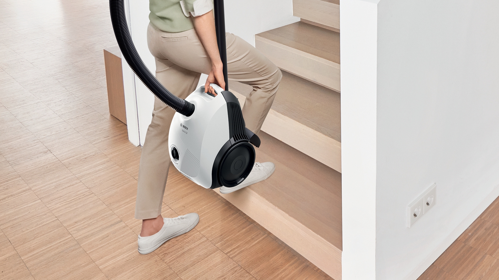 Series 2, Bagged vacuum cleaner, White, BGLS2FRESH
