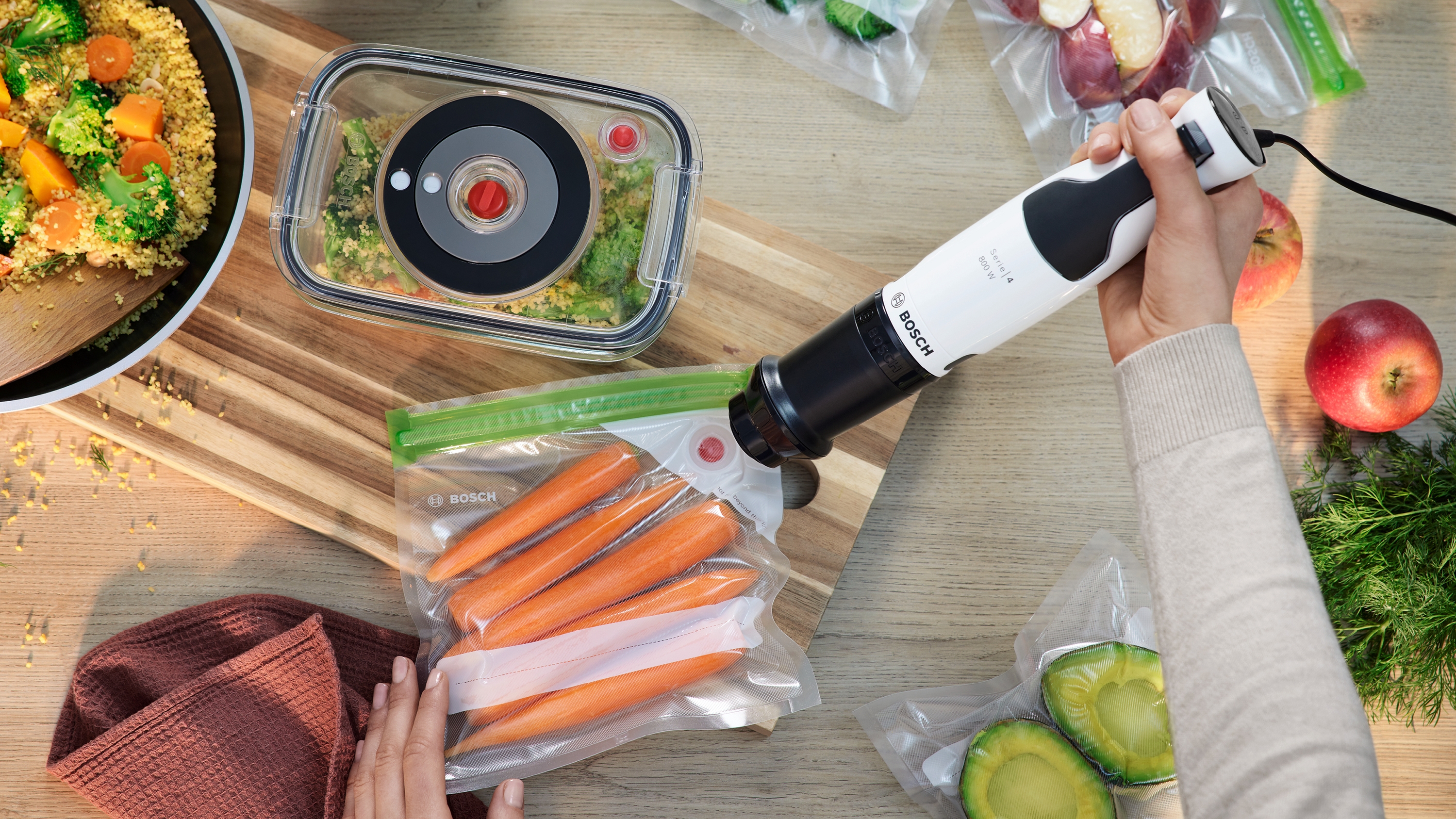 Series 4, Hand blender, ErgoMaster, 800 W, White, GENERAL.WEI;GEHAEUSESEKUNDAERFARBE.BGY, MSM4W421
