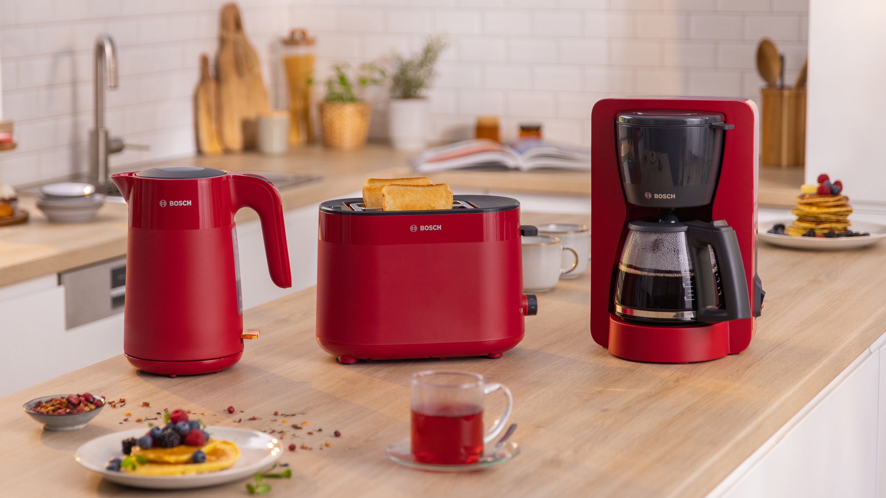 Coffee maker, MyMoment, Red, TKA2M114