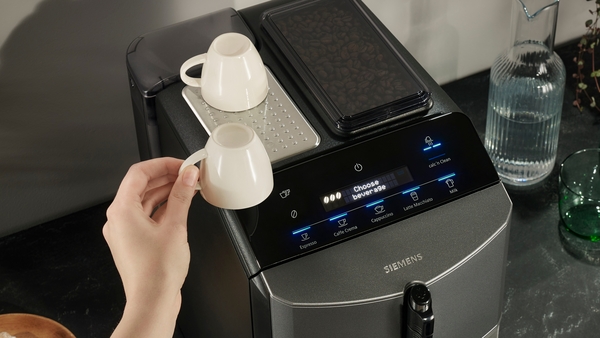 Siemens aparat za espresso kafu TF305E04, Potpuno automatizovani, Titanijum metalik, Nerđajući čelik