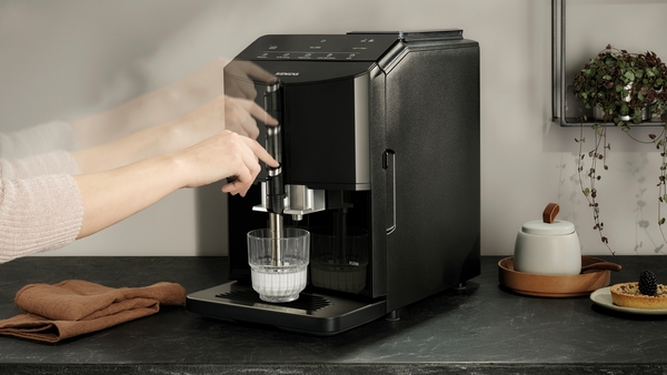 Siemens aparat za espresso kafu TF301E09, Potpuno automatizovani, Titanijum metalik, Nerđajući čelik
