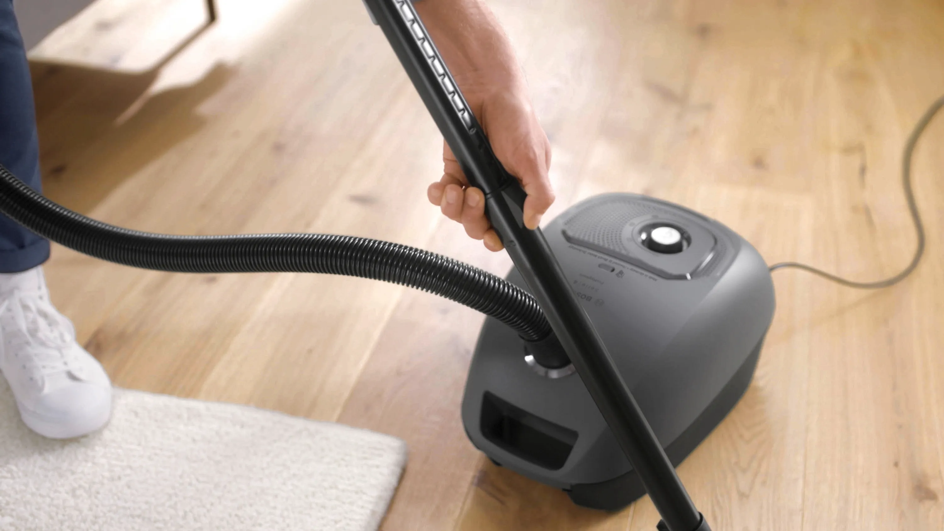 Usisivač s kesom Serija 4 BGL41GR3H