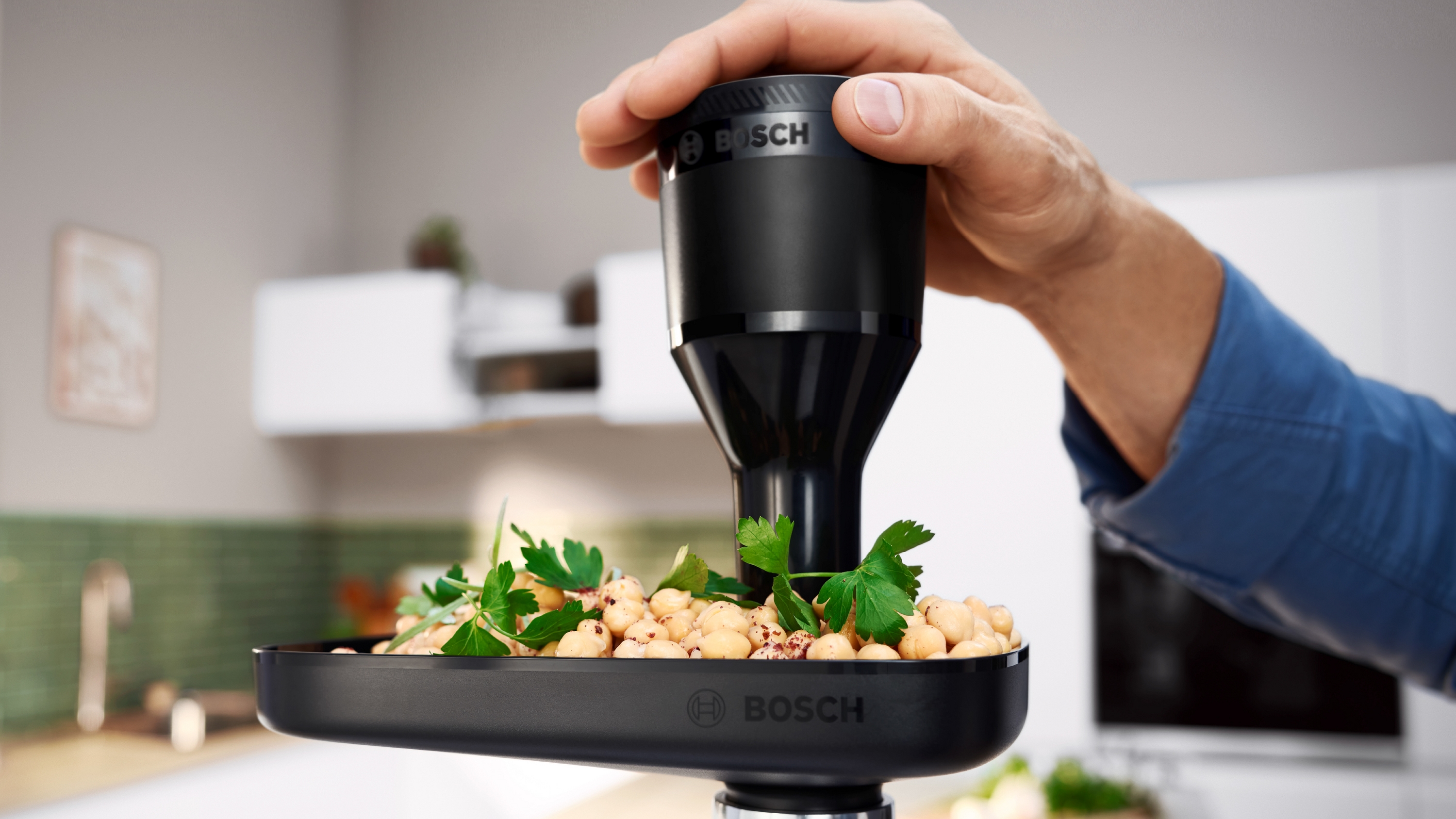 Series 6, Food mincer, MultiPower, 2100 W, Black, silver metalic, MFWS660B